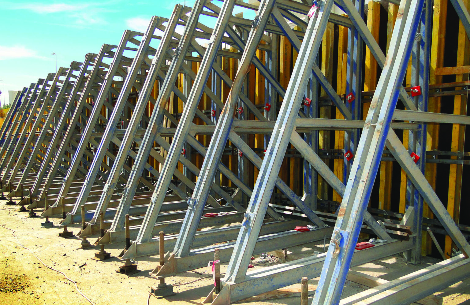 Single Sided Supporting Frame – Manar-Alomran